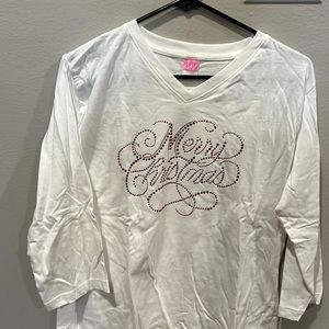 Cute white long sleeve tshirt with red rhinestones